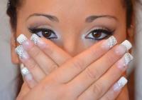 R - Make Up Artist 