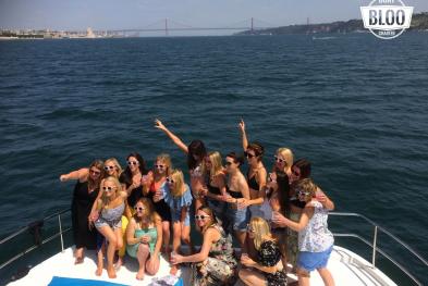 BLOO BOAT CHARTER